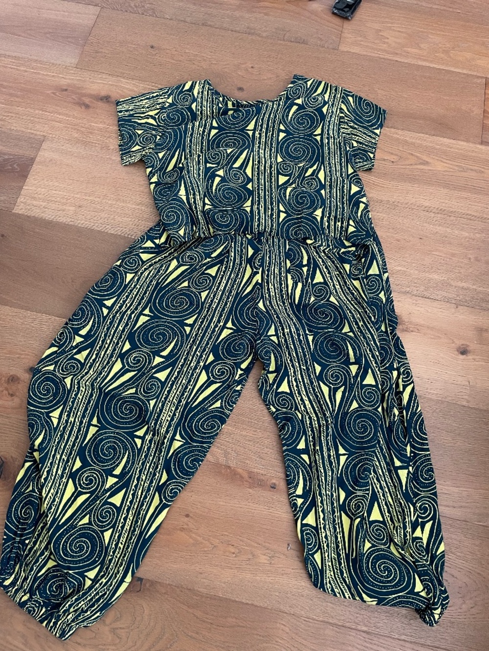 NOA NOA HAWAII cute pants and top outfit MEDIUM